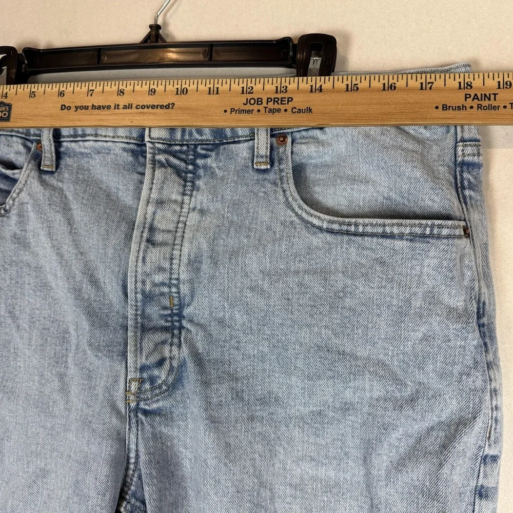 Old Navy Sky-Hi Straight Jeans Womens 16 Blue Light Wash High Rise Stretch Denim